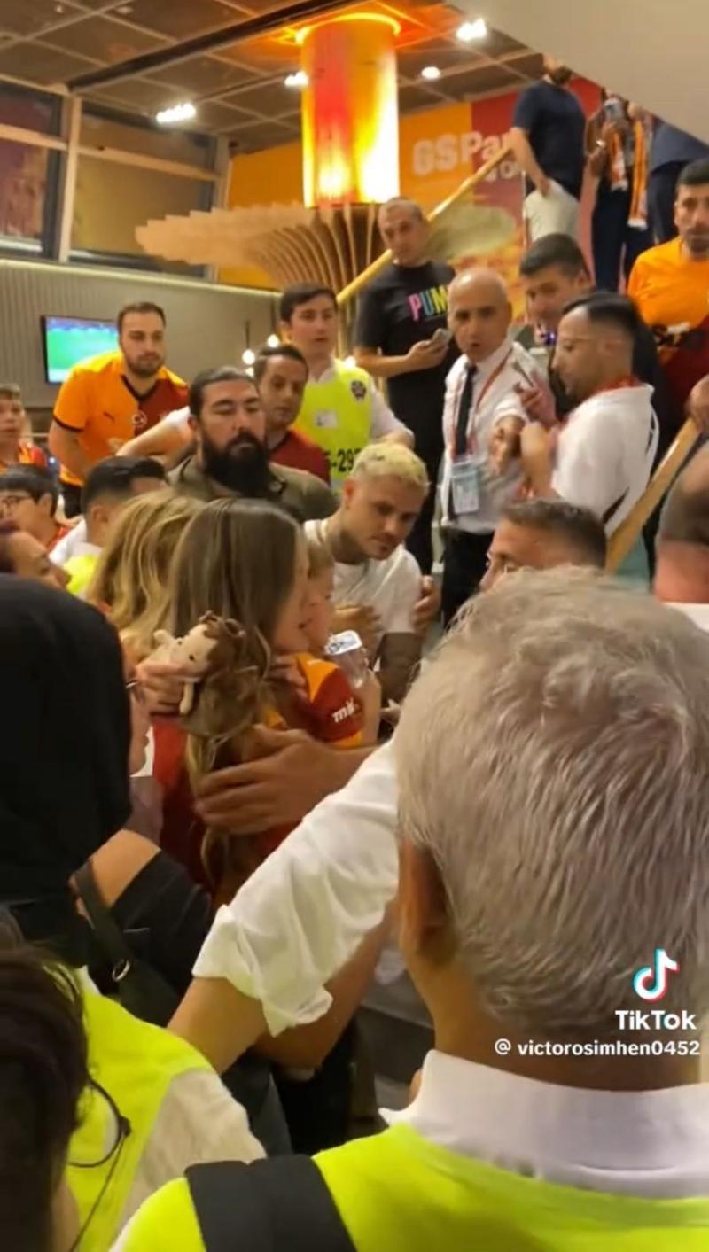 Video muestra a Icardi dando cabezazo a fan frente a China Suárez